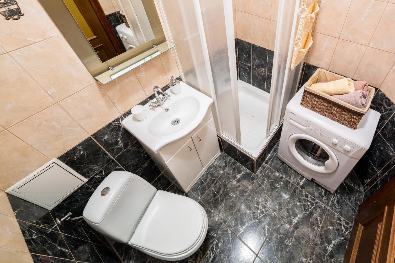 Ferienwohnung Romari Два Поверхи Lemberg Exterior foto